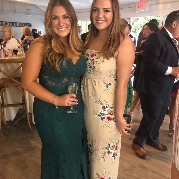 Tobi green laced maxi dress with slit - Picture 2 of 3